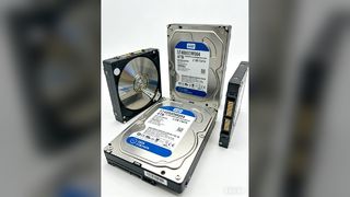 ST4000DM004 4TB 3,5 inch SATA 6Gb/s HDD, 5400RPM, 256MB Cache, Ổ cứng gắn trong cho máy tính để bàn & máy chủ gia đình D