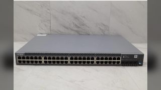 Tổng quan về chuyển mạch mạng Juniper EX2300-48P