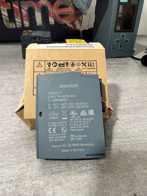 Bộ điều khiển logic lập trình PLC 6ES7134 6GF00 0AA1 tại Đức