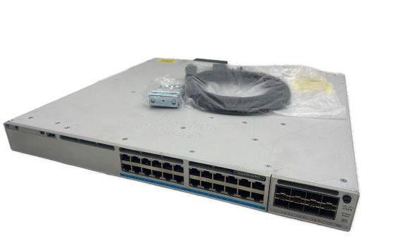 C9300-24UX-A Catalyst 9300 24 cổng đồng 10G/mGig với Uplink Mô-đun UPOE Network Advantage