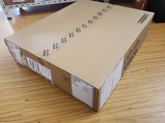 Cisco Catalyst C9500-16X-E Bộ chuyển mạch 16 cổng 10G với Giấy phép NW Essentials