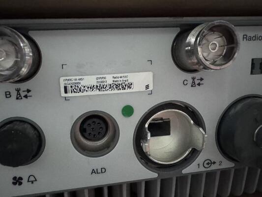 4415 B7 Rru Krc 161 495/1 Đơn vị vô tuyến từ xa Ericsson Radio