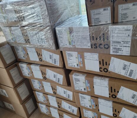 C1300-48FP-4G Bộ chuyển mạch PoE được quản lý Lớp 3, 48 cổng PoE+ 10/100/1000, 4 cổng SFP 1G uplink, Ngân sách PoE 740W