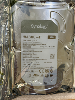 Ổ cứng gắn trong NAS Synology Plus HAT3300-4T 4TB 3,5" SATA III